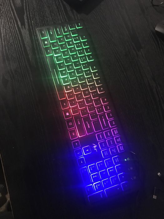 Klawiatura gamerska podświetlana