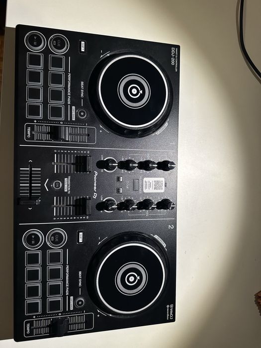 Controlador Pioneer DDJ-200