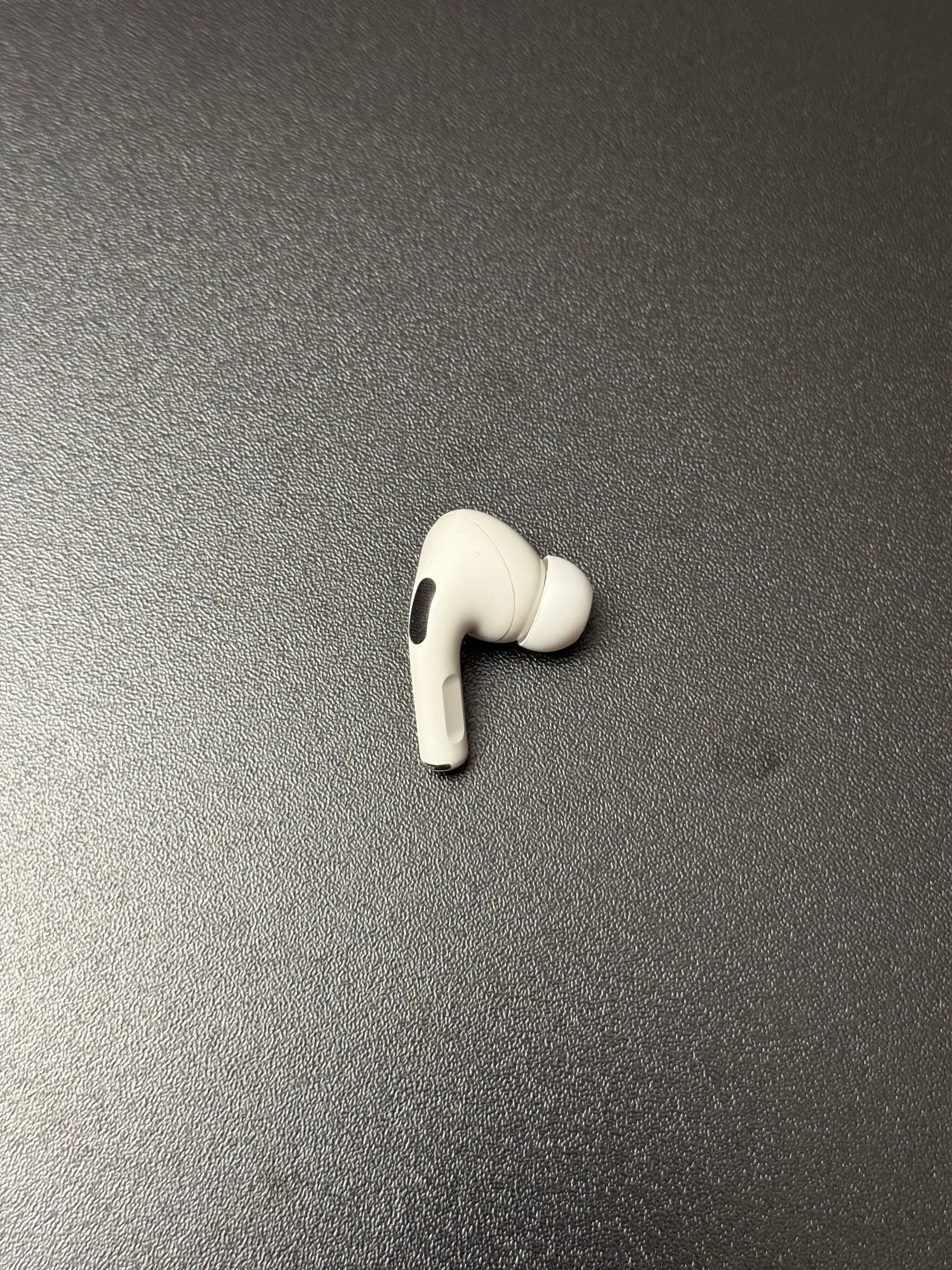 AirPods Pro 1 – Lewa / Prawa słuchawka (A2084 / A2083) A2190