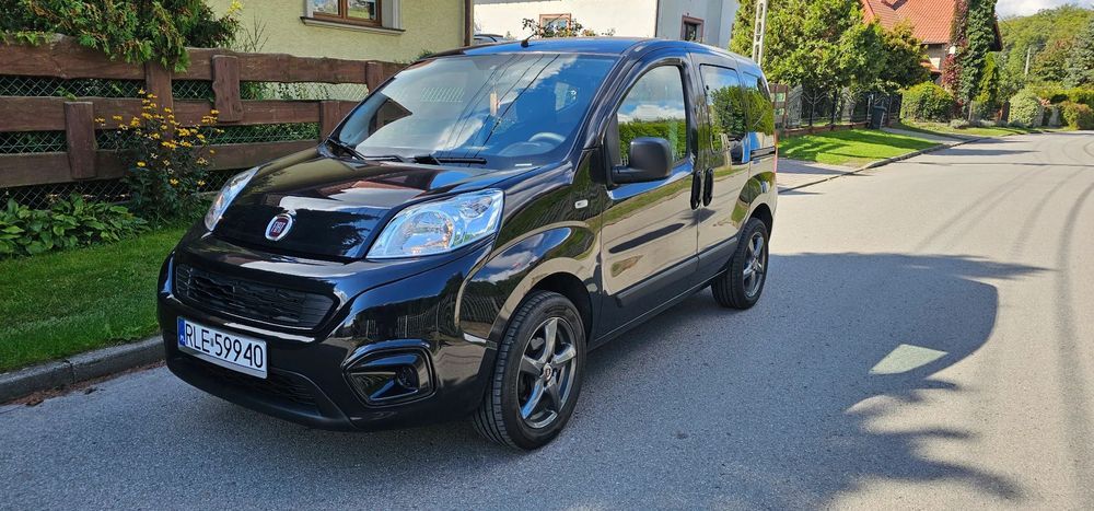 Fiat Qubo Fiat Qubo 1.4 Osobowy Klimatyzacja Nawigacja
