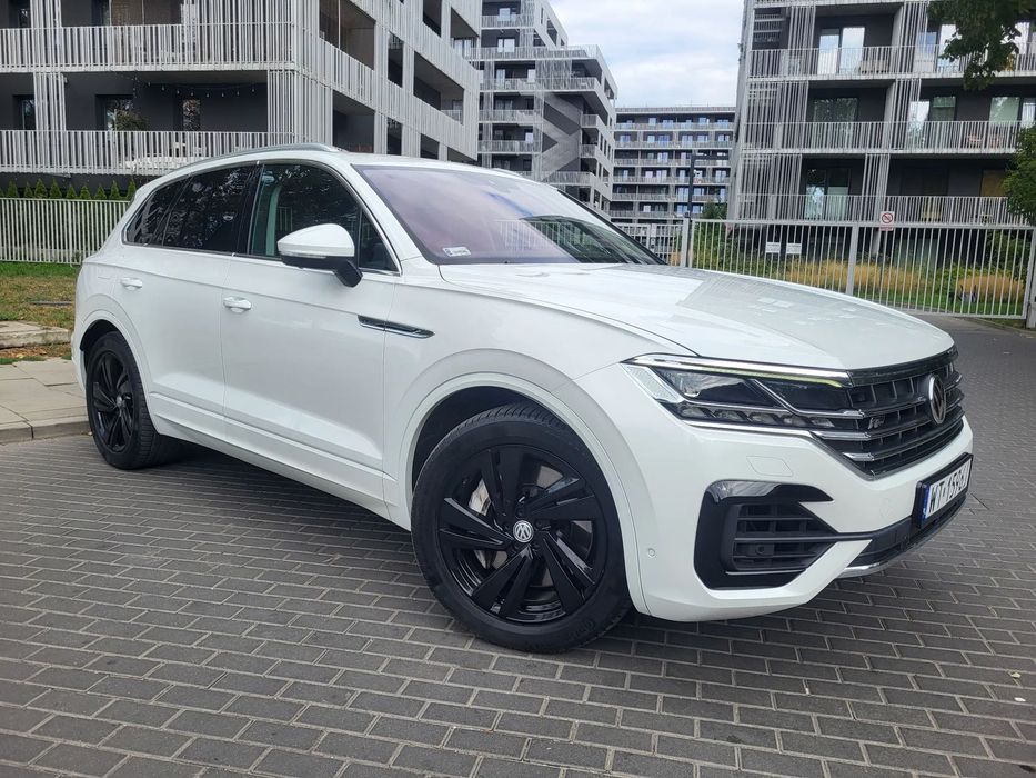 Volkswagen Touareg R-LINE * V8 4,0l diesel 421KM*Salon PL*Bezwypadkowy*Serwisowany w ASO