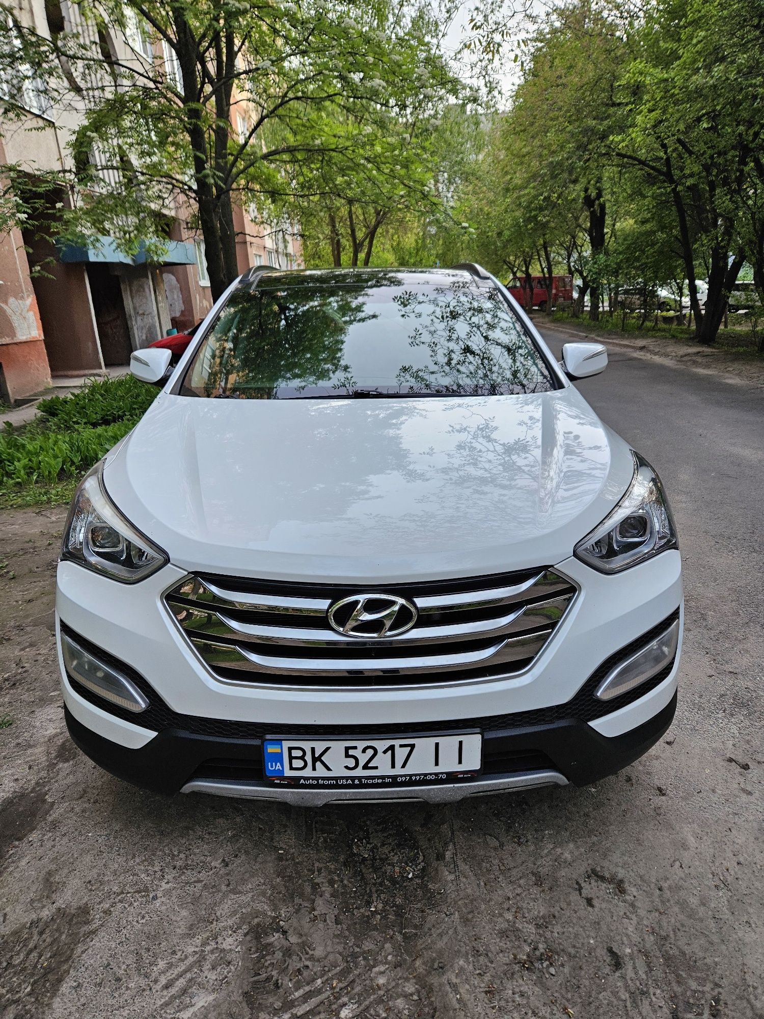 Продам Hyundai Santa Fe 2014