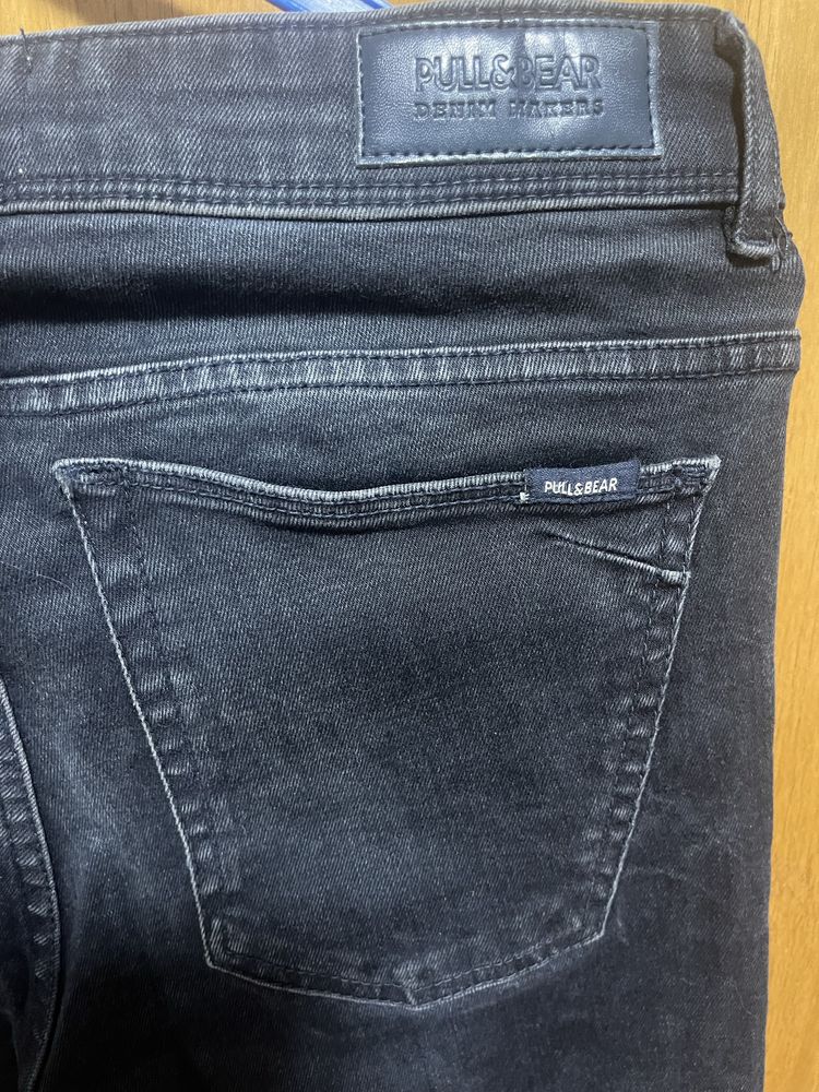 Calca preta Pull Bear