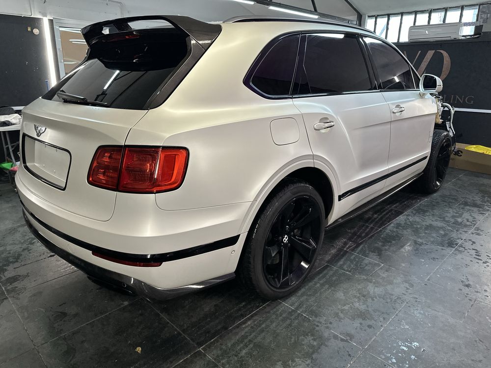 Bentley Bentayga Mulliner 6.0l W12 608KM