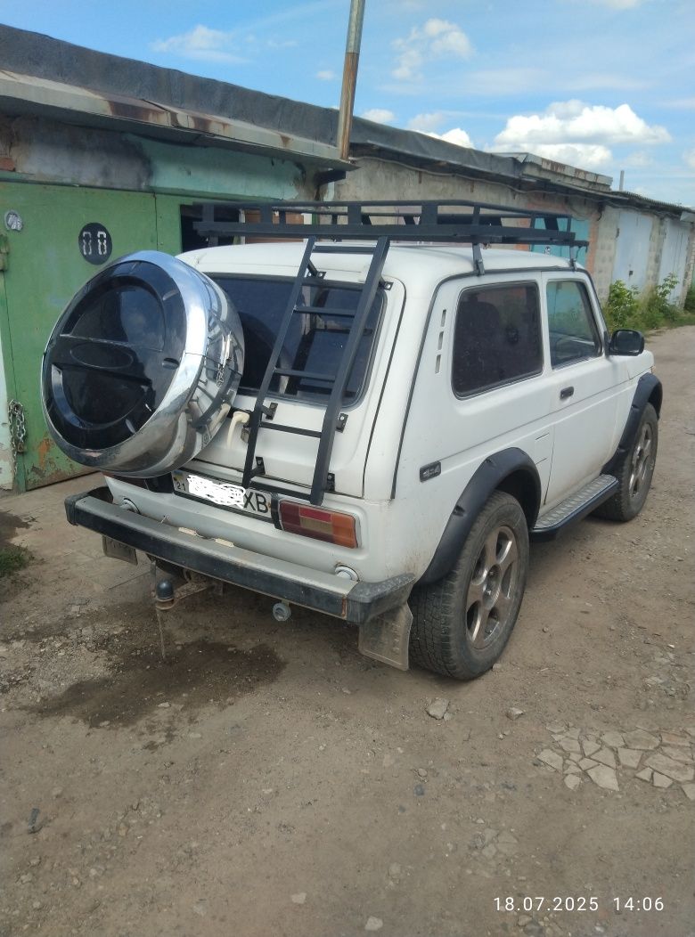 ВАЗ 2121 НИВА 4/4