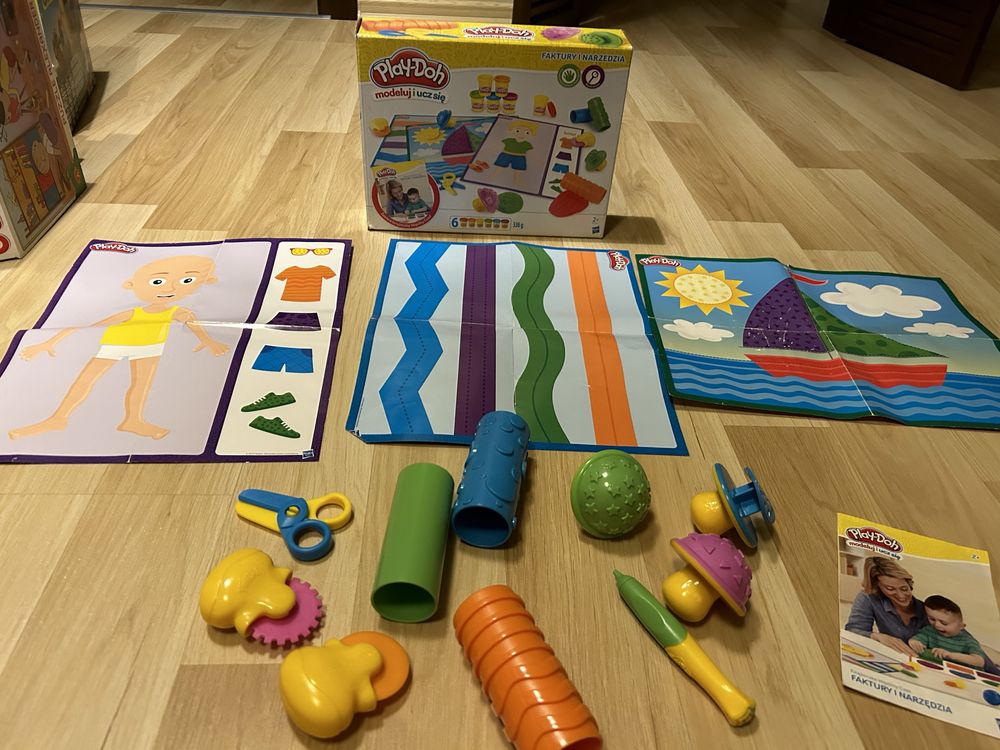 Play-Doh modeluj i ucz się Faktury i narzedzia