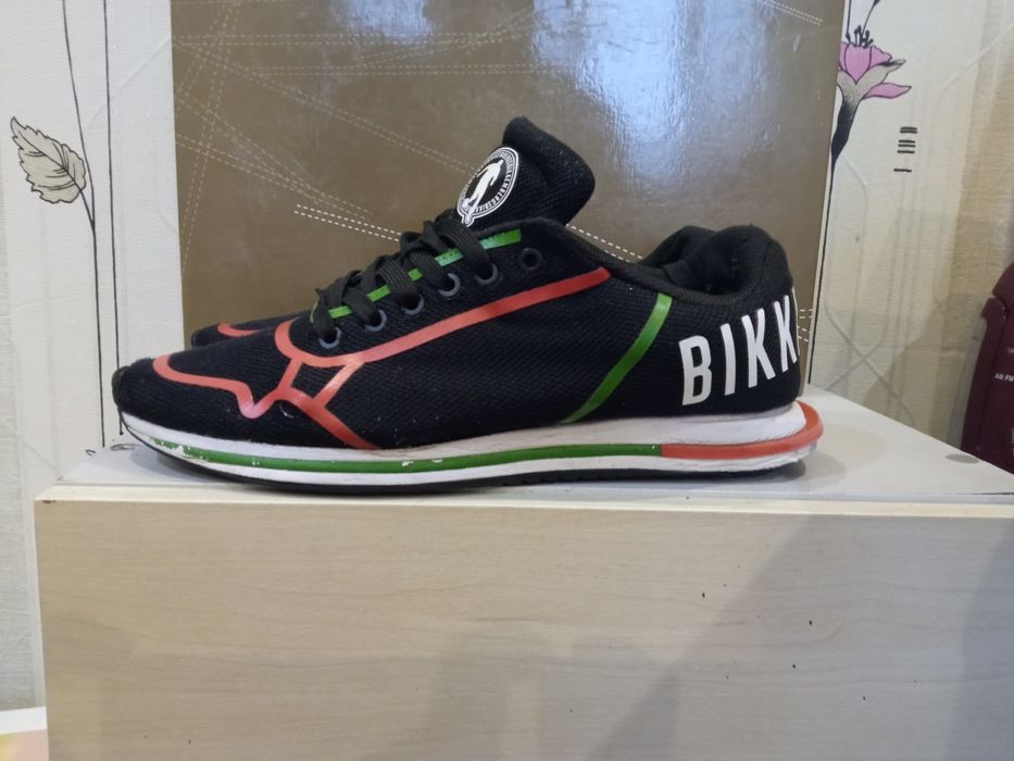 Продам оригинальные кроссовки Bekkenbergs .