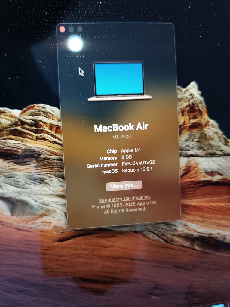 MacBook Air M1 2020 8GBRAM/256Gb