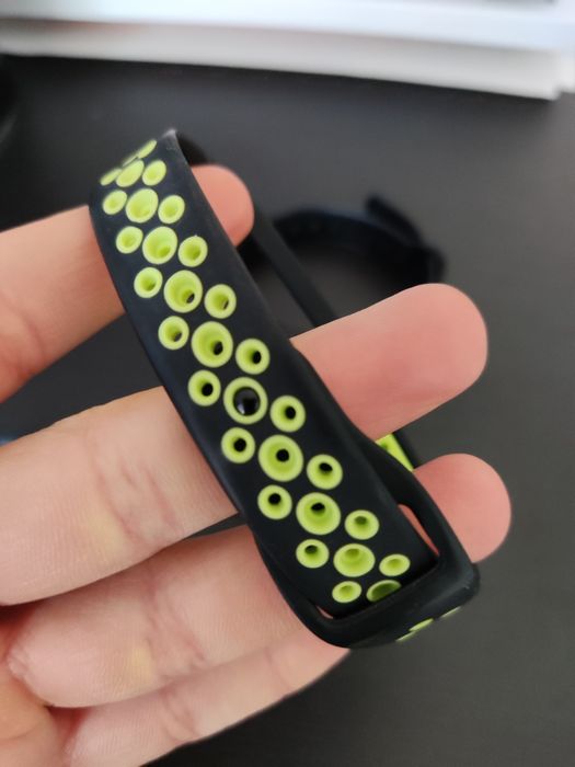 Pulseiras da Mi band e carregador