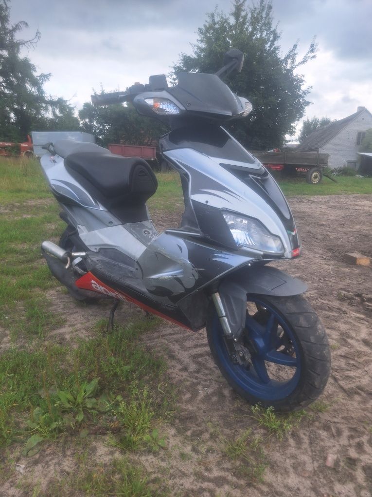 Aprilia sr factory