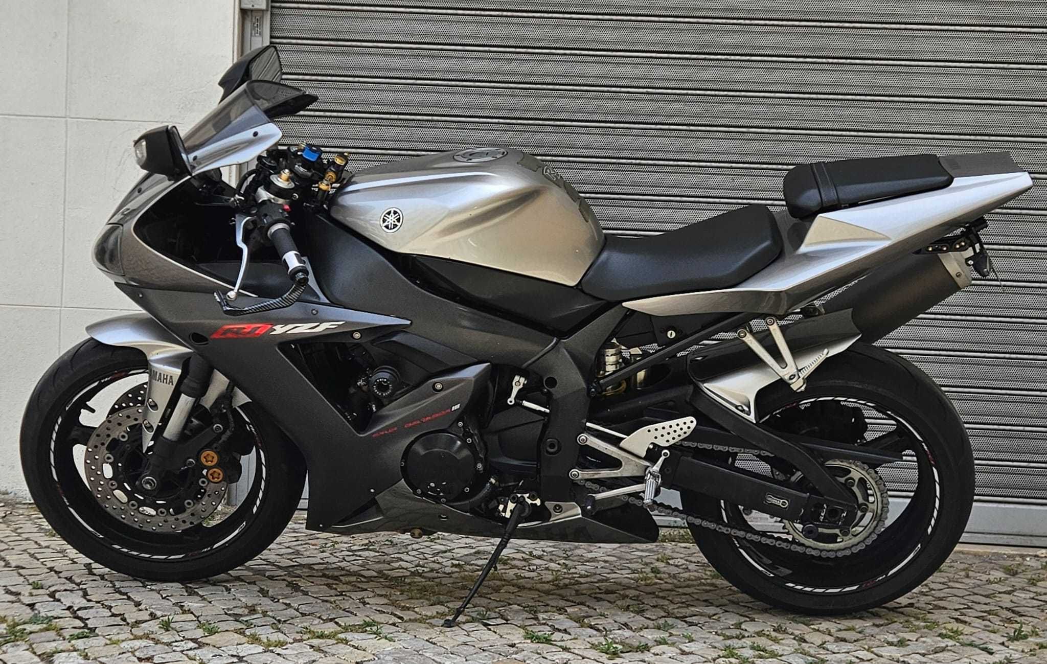 Mota R1 como nova