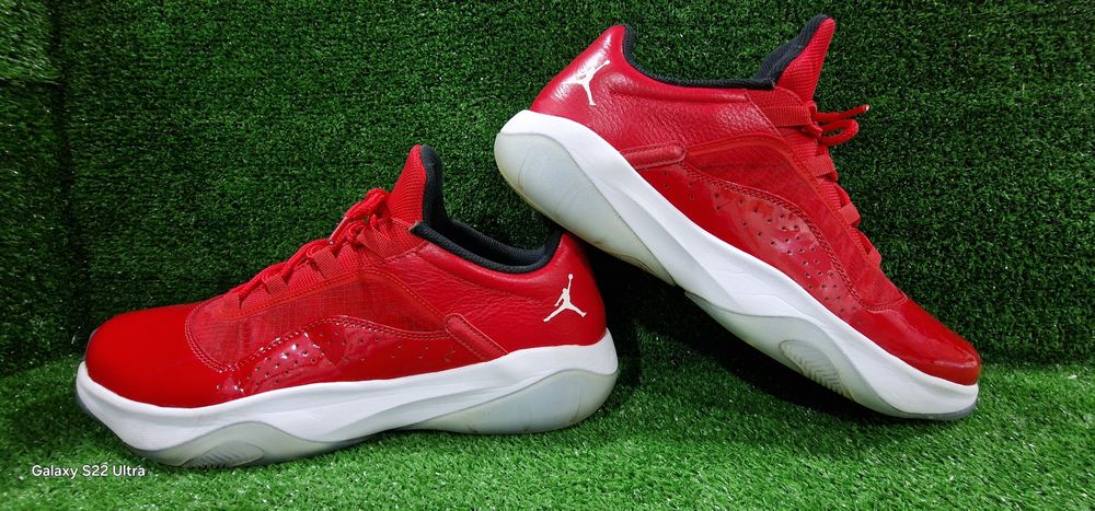 Air Jordan 11 CMFT розмір 46