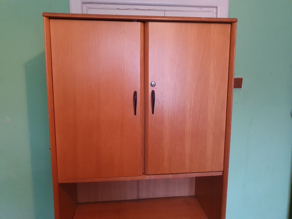 Szafka do pomieszczenia gospodarczego szafka z półkami szafka stojąca
