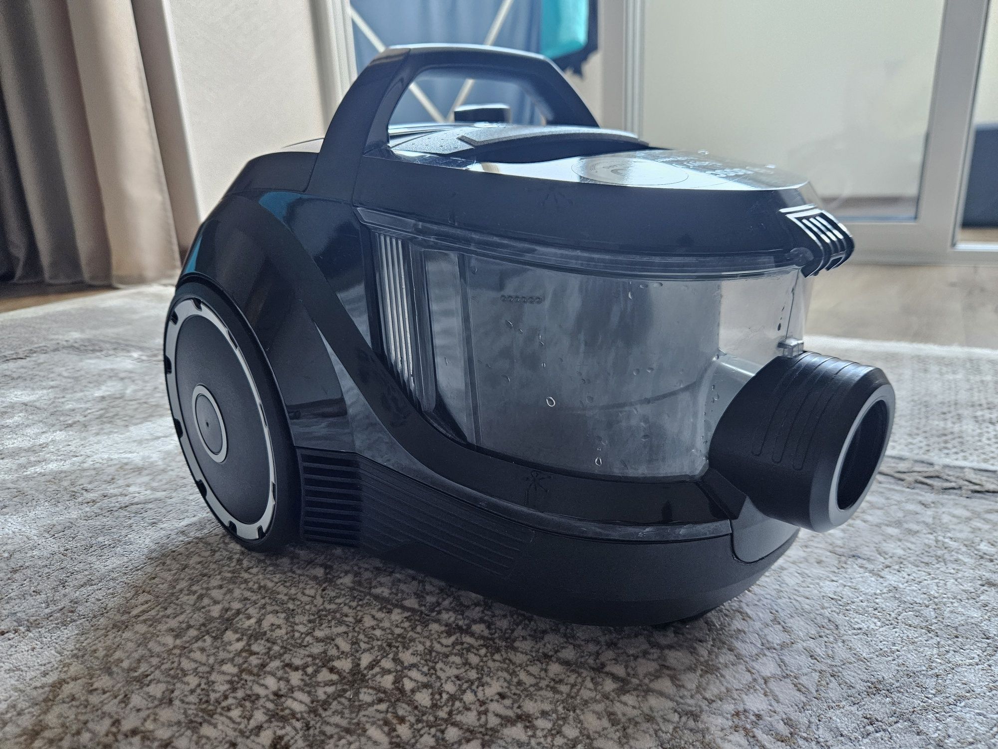 Пилосос Bosch easy'y BGS2 PROPOWER