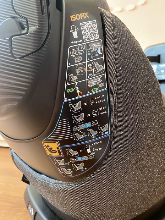 Cadeira Auto i-Size AxissFix Plus Bebeconfort