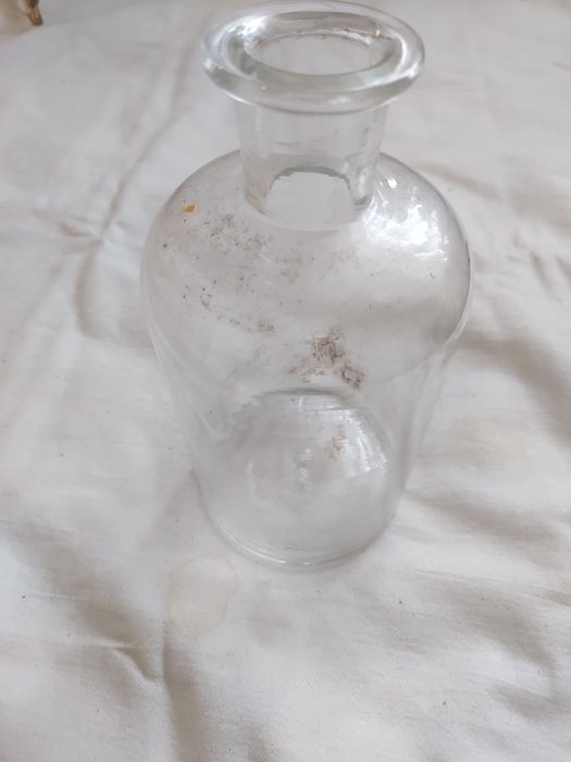 Stara butelka szklana