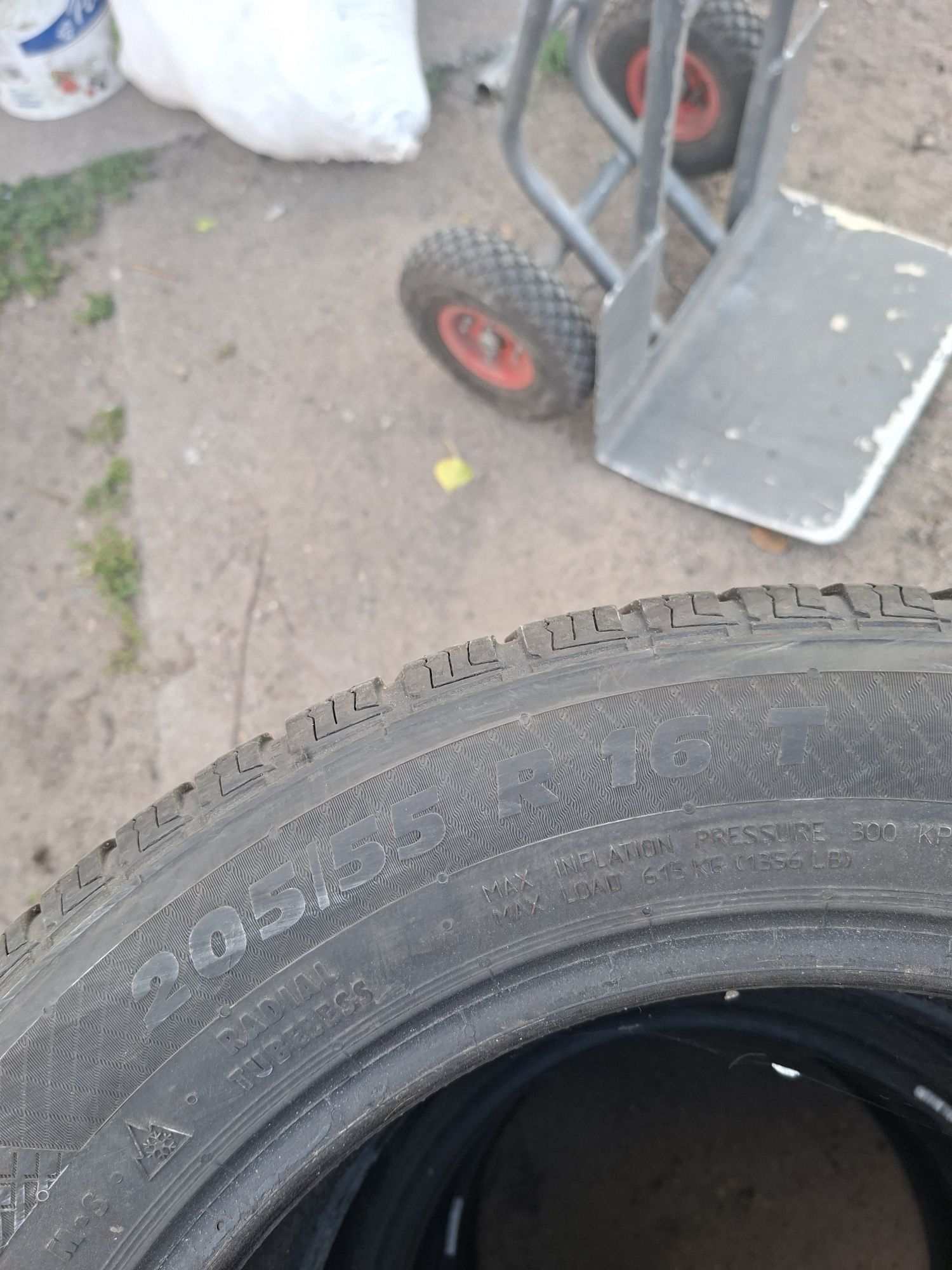 Opony zimowe r16 4szt