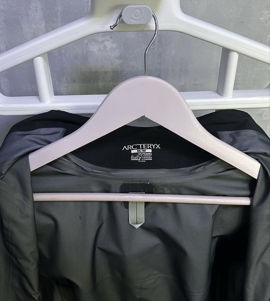 Arcteryx Gore-Tex Pro Shell Beta AR Canada жіноча куртка чоловіча