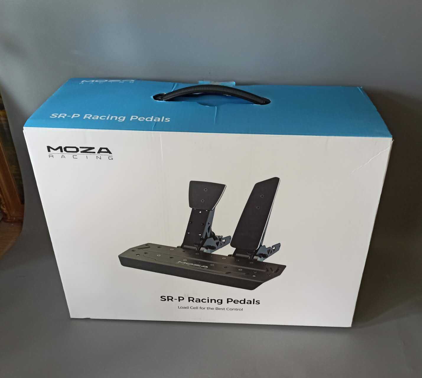 Комплект педали и руль MOZA SR-P Logitech G29