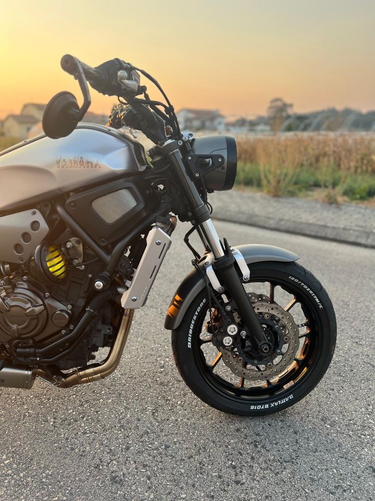 Yamaha XSR 700 leovince