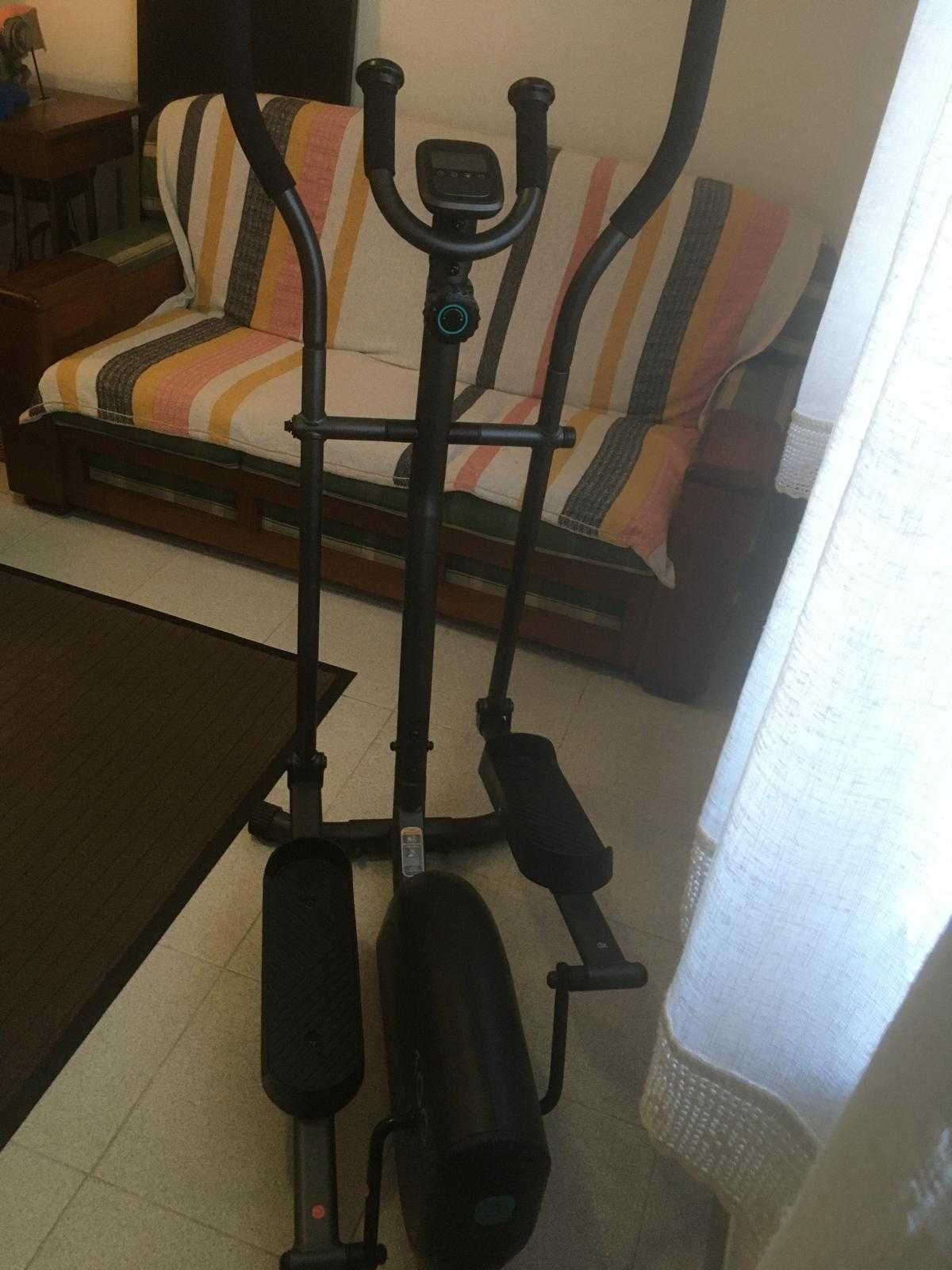 Bicicleta Elíptica de Cardio Training DOMYOS 100, como nova