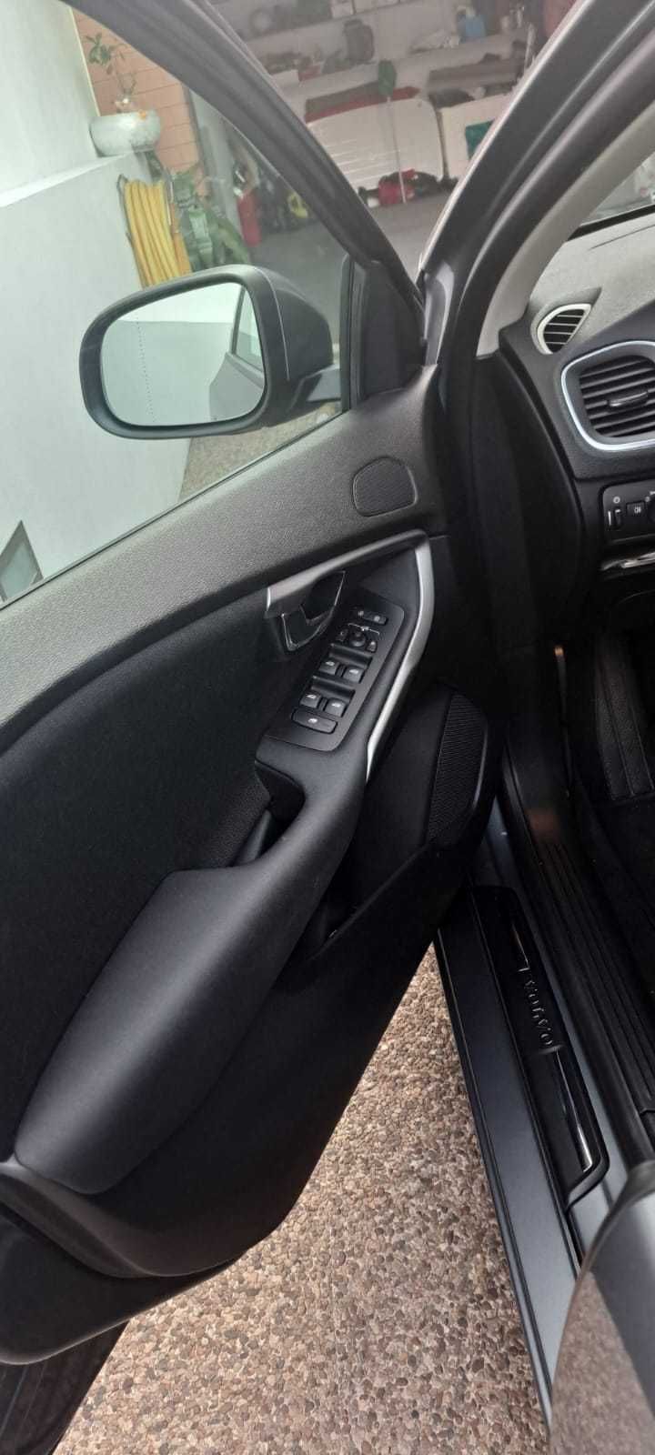 Volvo V40 1.5 T3 sport edition Geartronic