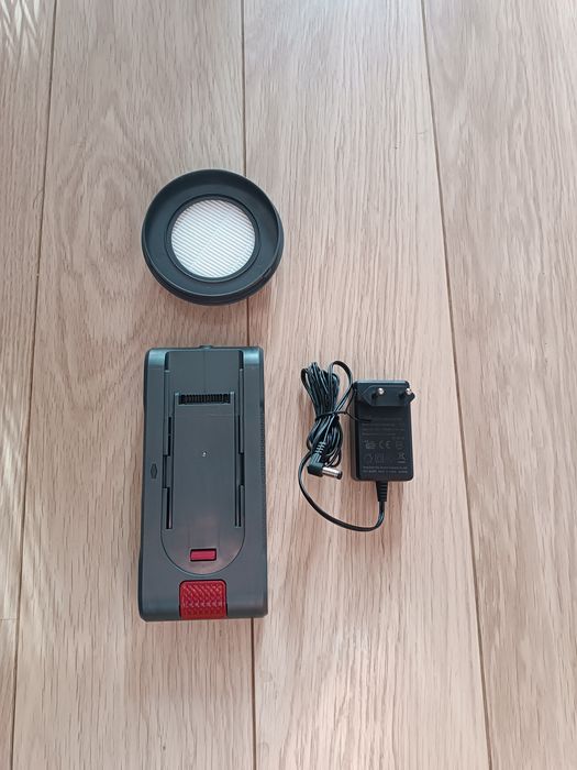 __ Odkurzacz pionowy Laresar V7-bateria, ładowarka, filtr