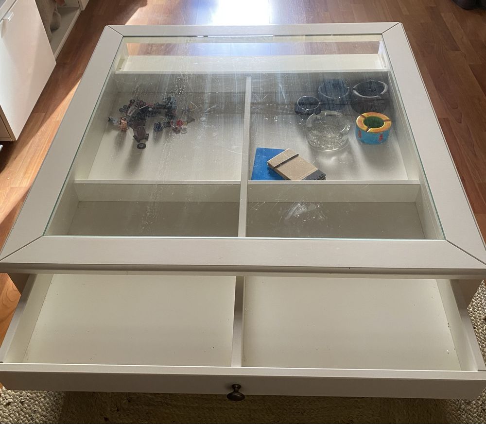 Mesa tampo vidro IKEA