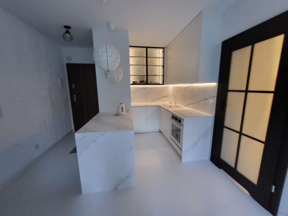 Nowoczesna Kawalerka do wynajęcia-ogród , parking ,nowoczesne wnętrze