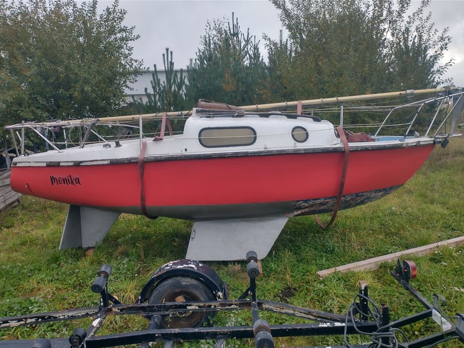 Jacht żaglówka kabinowa leisure 17