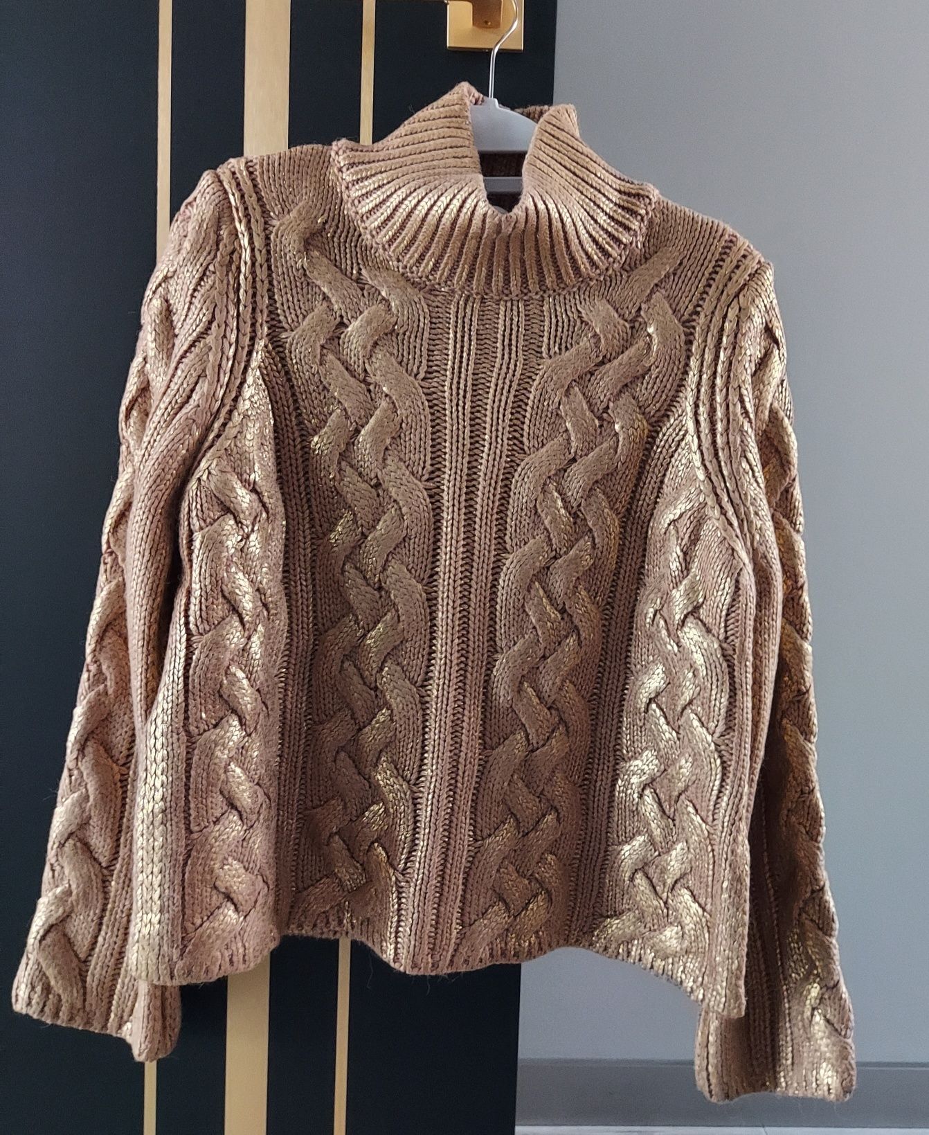 Zara,mleczna czekolada, oversize, gruby splot 36 38