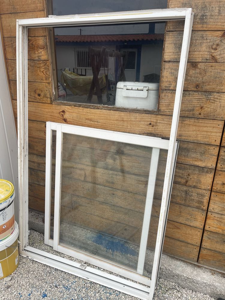 Janelas em aluminio (2 vãos)