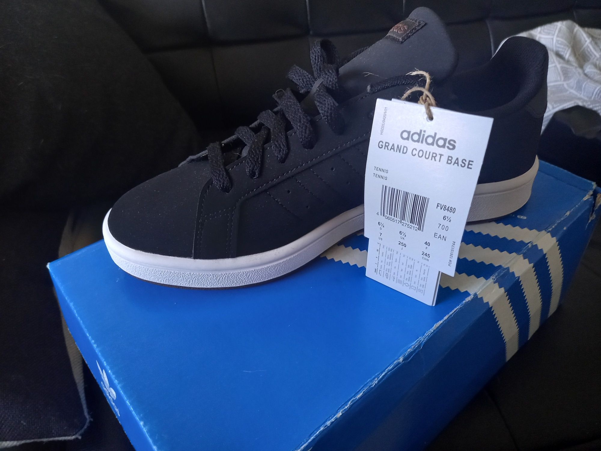 Tenis adidas Tamanho 40