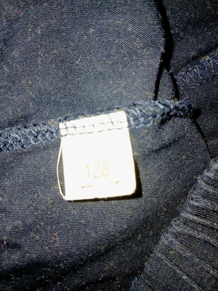 Spodenki na w-f r.128 granatowe