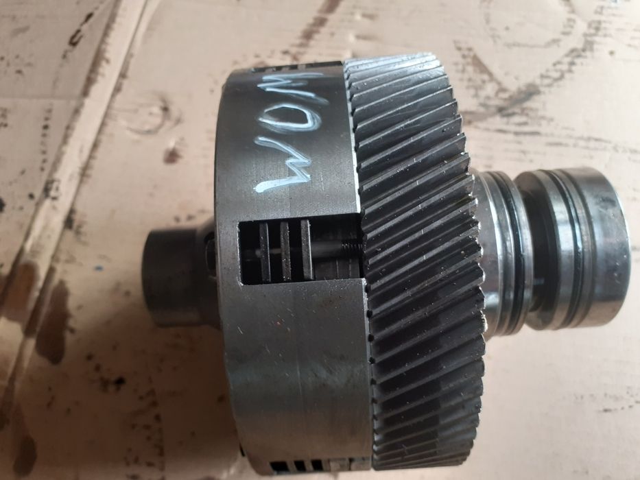 Kosz wałka wom3060 tryby 540  massey 3060 ferguson .1000