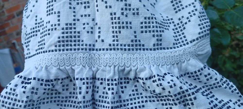 Старовинна вишиванка (туман)