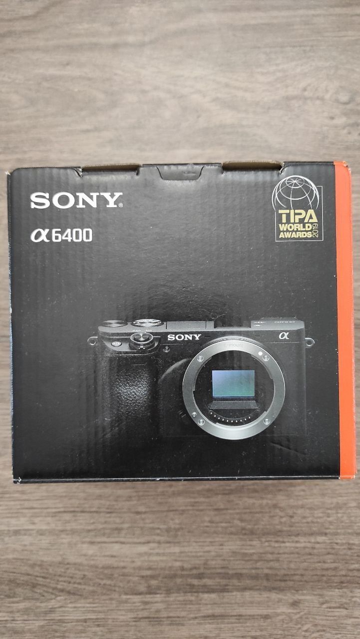 Комплект беззеркальная фотокамера Sony Alpha a6400