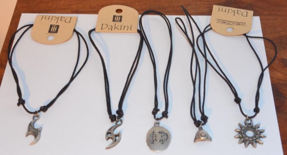 Colares com Pendente em Metal – Diversos Modelos