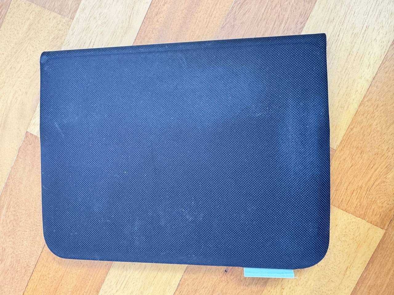 Ochronne Etui z Bluetooth Klawiaturą