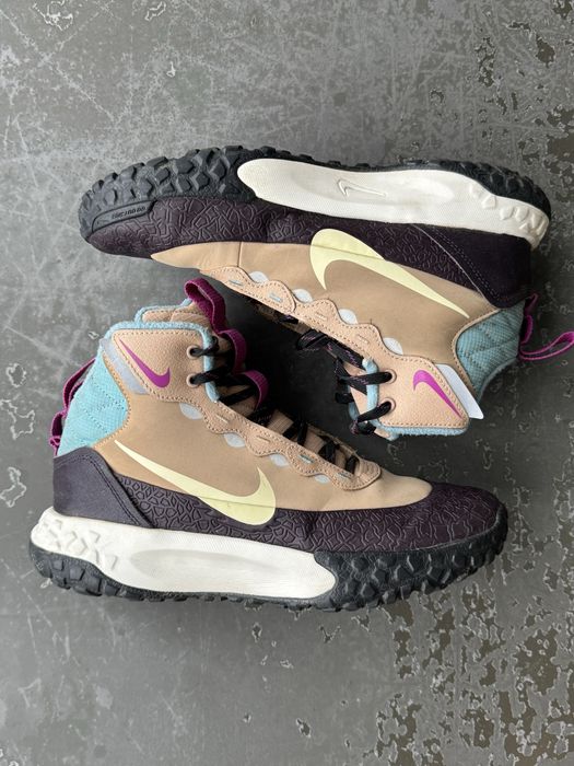 Buty dziecięce NIKE Terrascout rozmiar 38,5