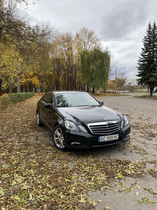 Mercedes Benz E350 повний привід 2010 рік