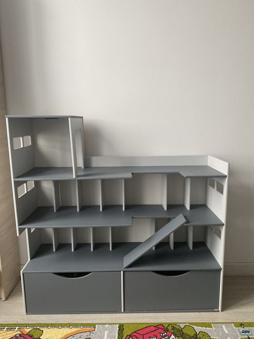 Гараж для машинок з ящиками