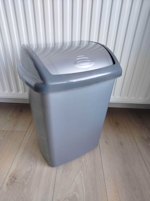 Kosz na śmieci  Curver DOMINIK plastik srebrno-grafitowy 25 l