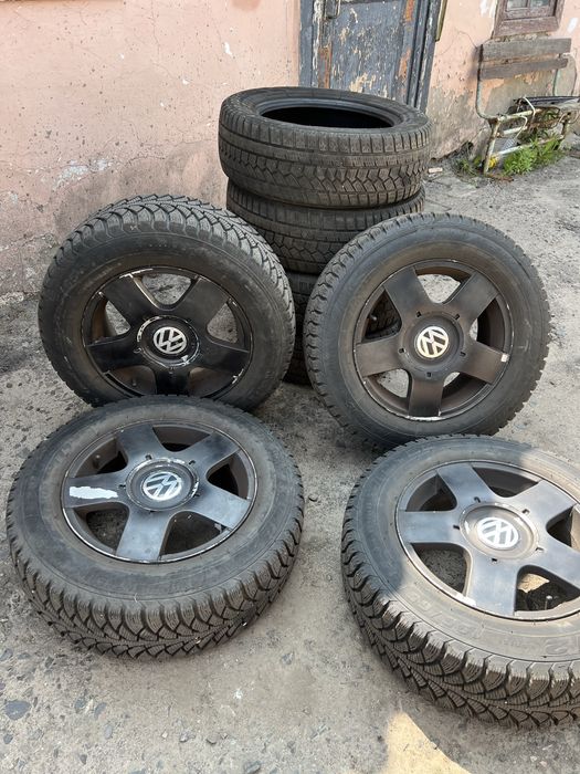 Зимова резина 195/65 R15 з дисками 5/100