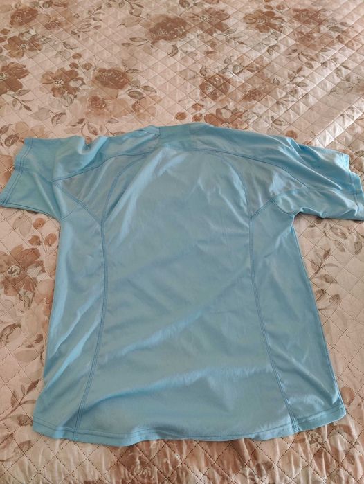 T-shirt de desporto tam. XL em excelente estado