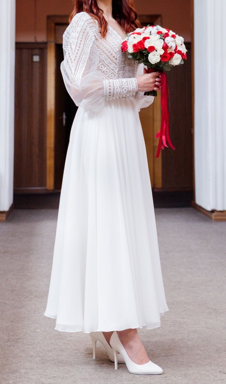 Весільна сукня на тендітну наречену