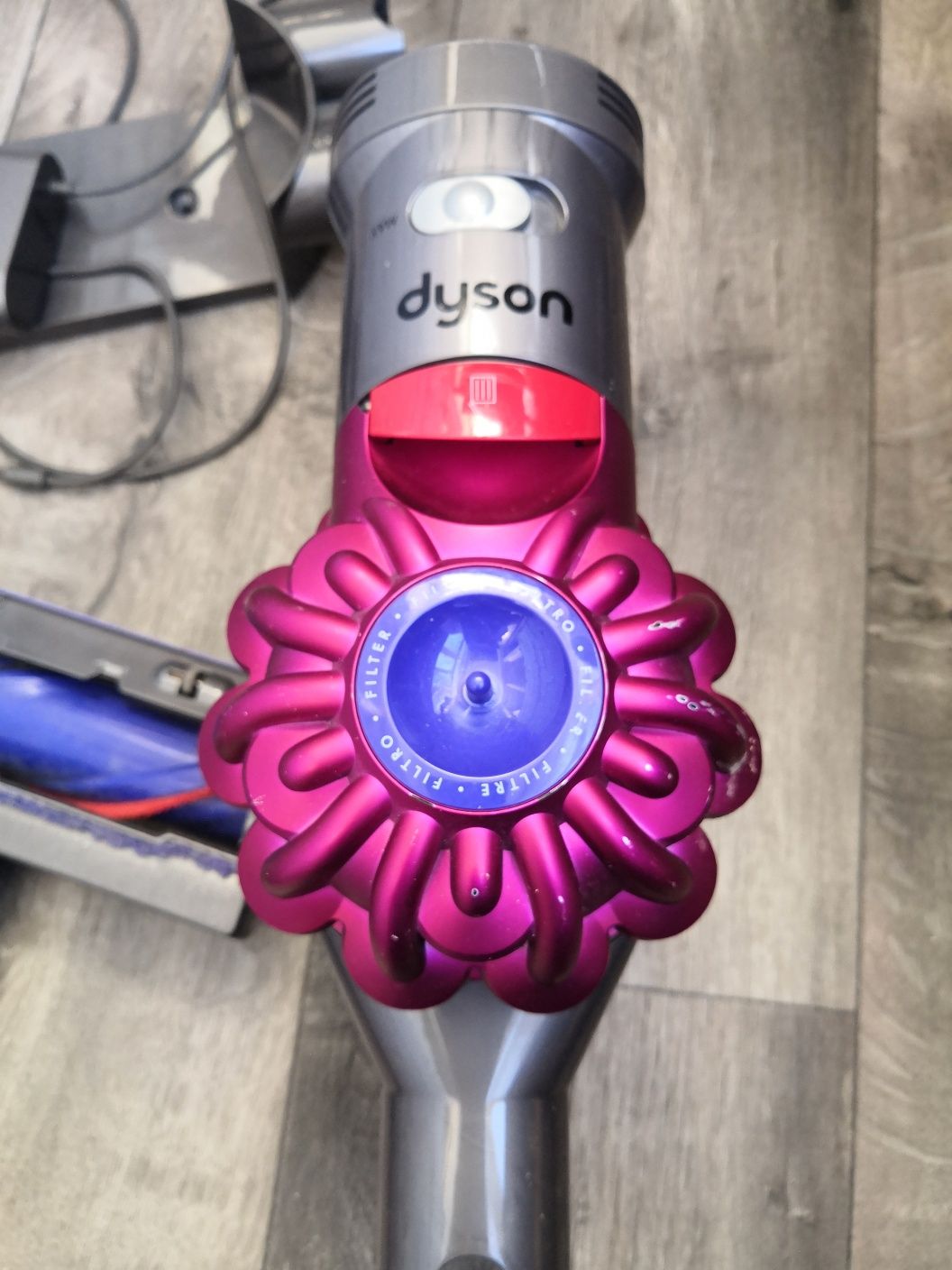 Пылесос Dyson v7 sv11