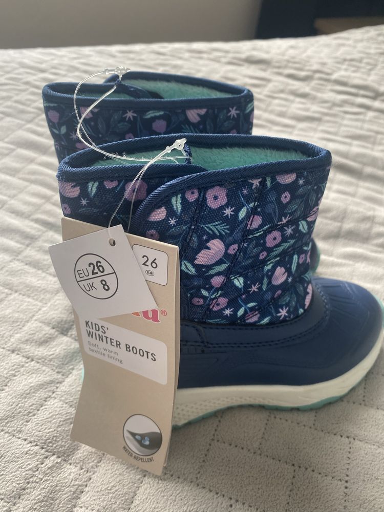 Nowe sniegowce rozmiar 26