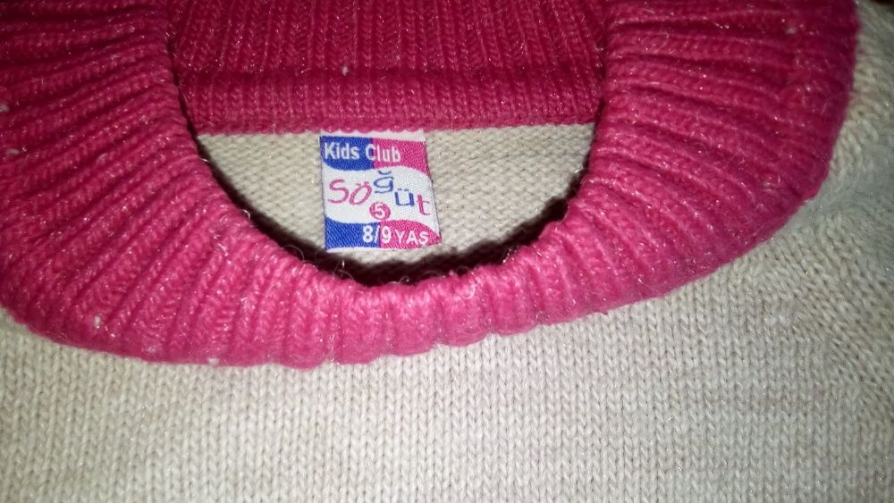 Красивый свитер на девочку 8-9лет