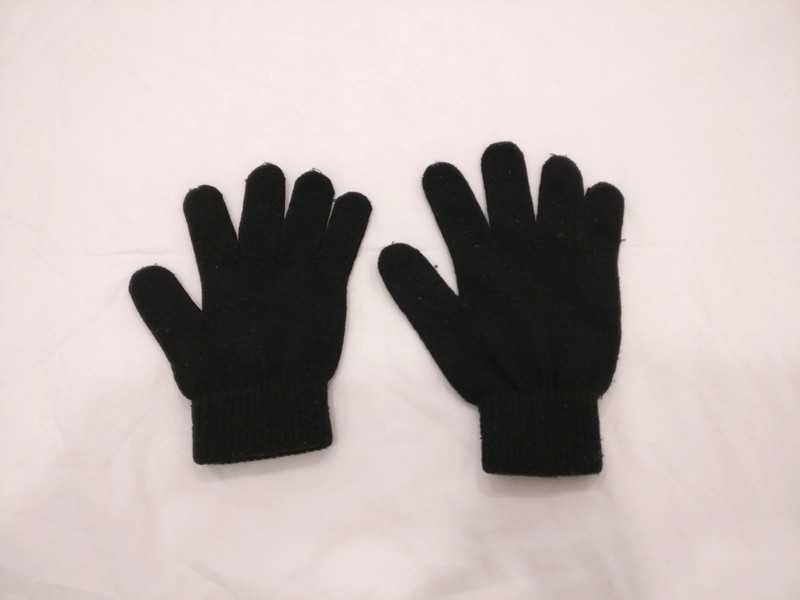 Luvas em malha pretas